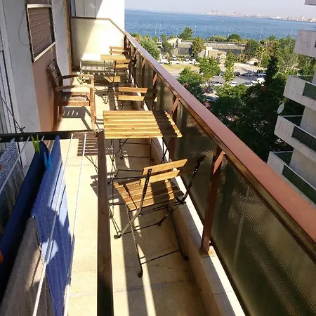 Promenade With Sea View *